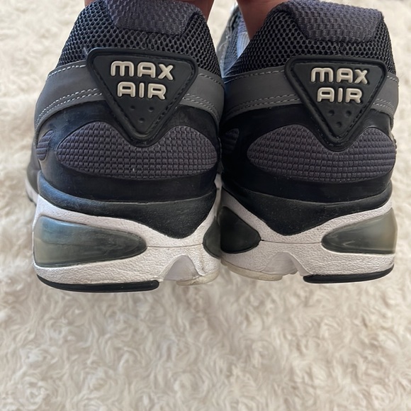 NIKE AIR MAX GRAY BLACK WHITE FITSOL Style 408015-011 Size 8.5 Running Shoe - Picture 7 of 11